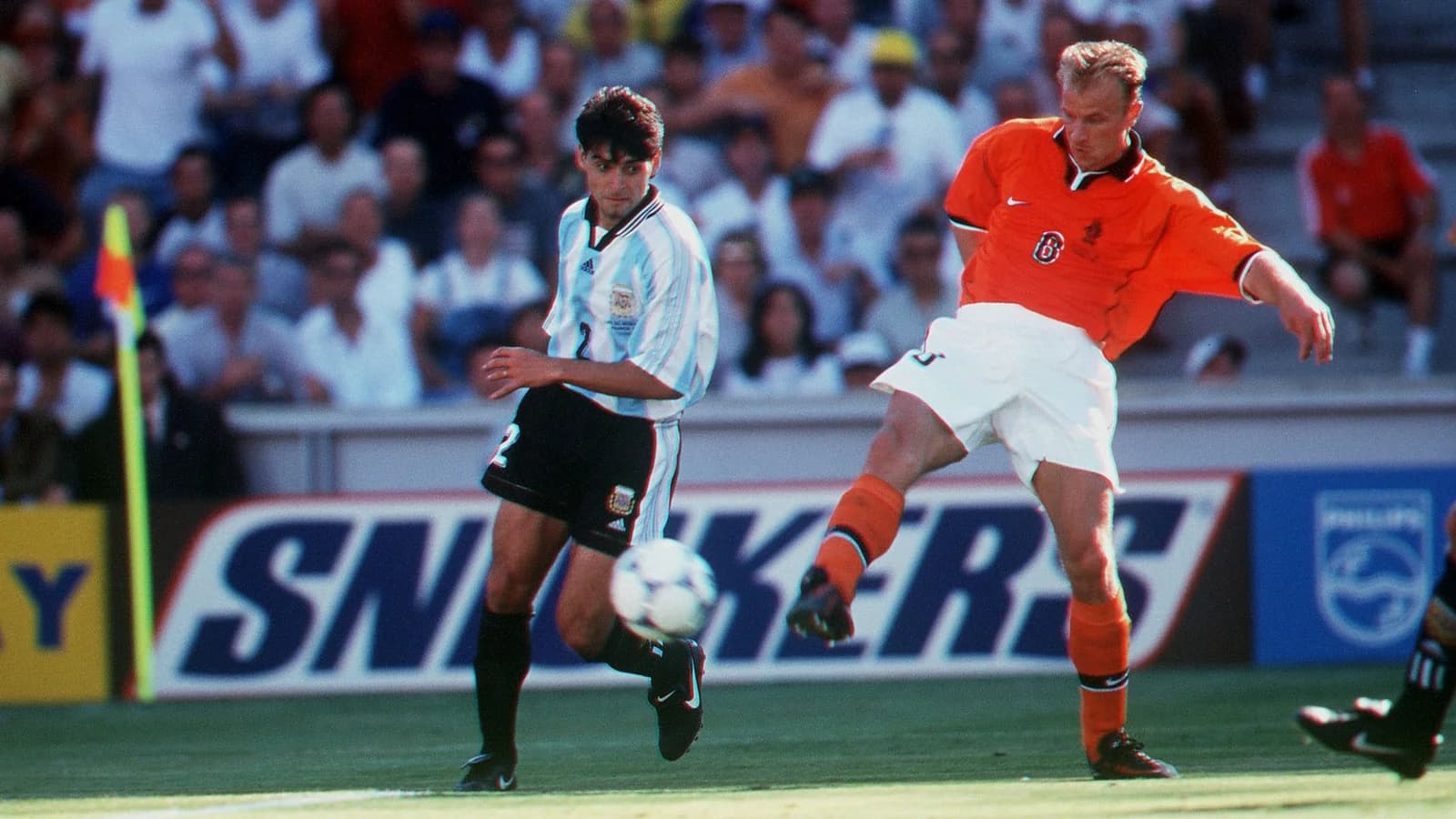 Bergkamp'ın üç dokunuşu