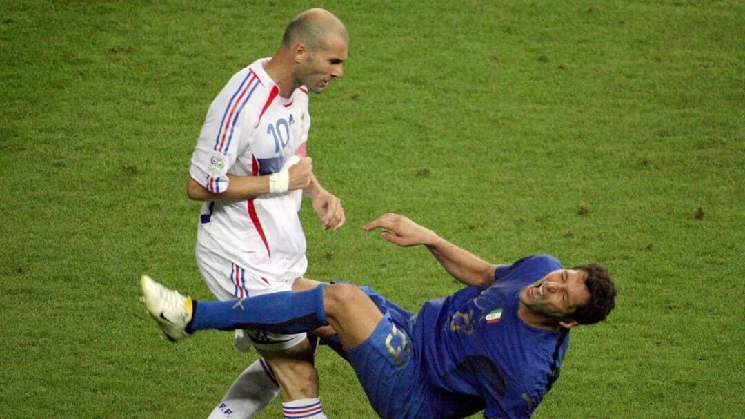 Zidane'ın Materazzi'ye kafası